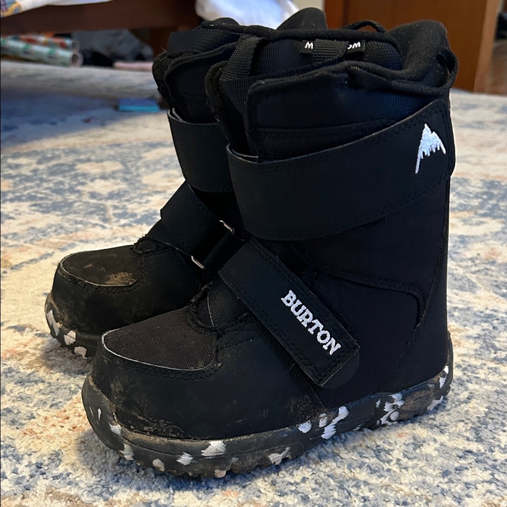 Burton Black and White mini grom Kids' Snowboard Boots